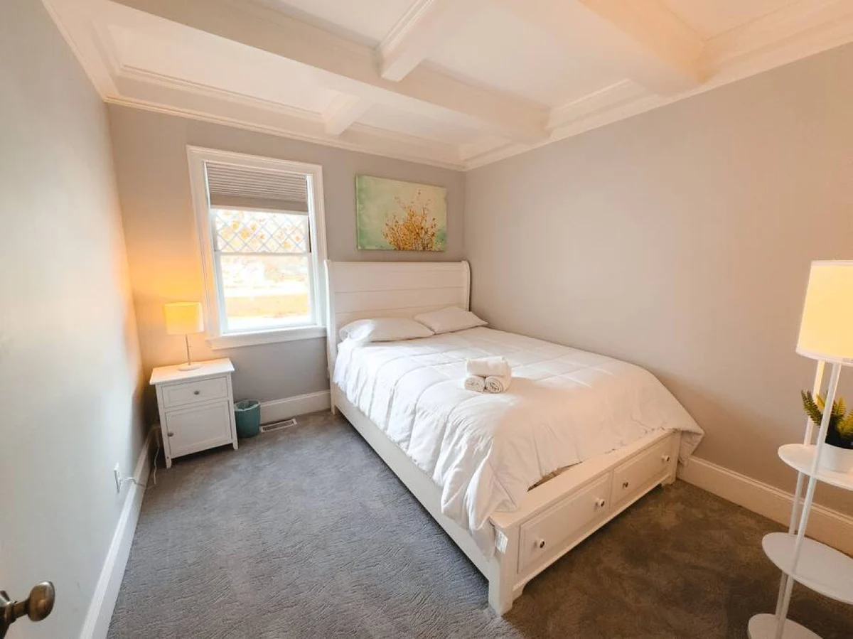 Bedroom 3 image 1