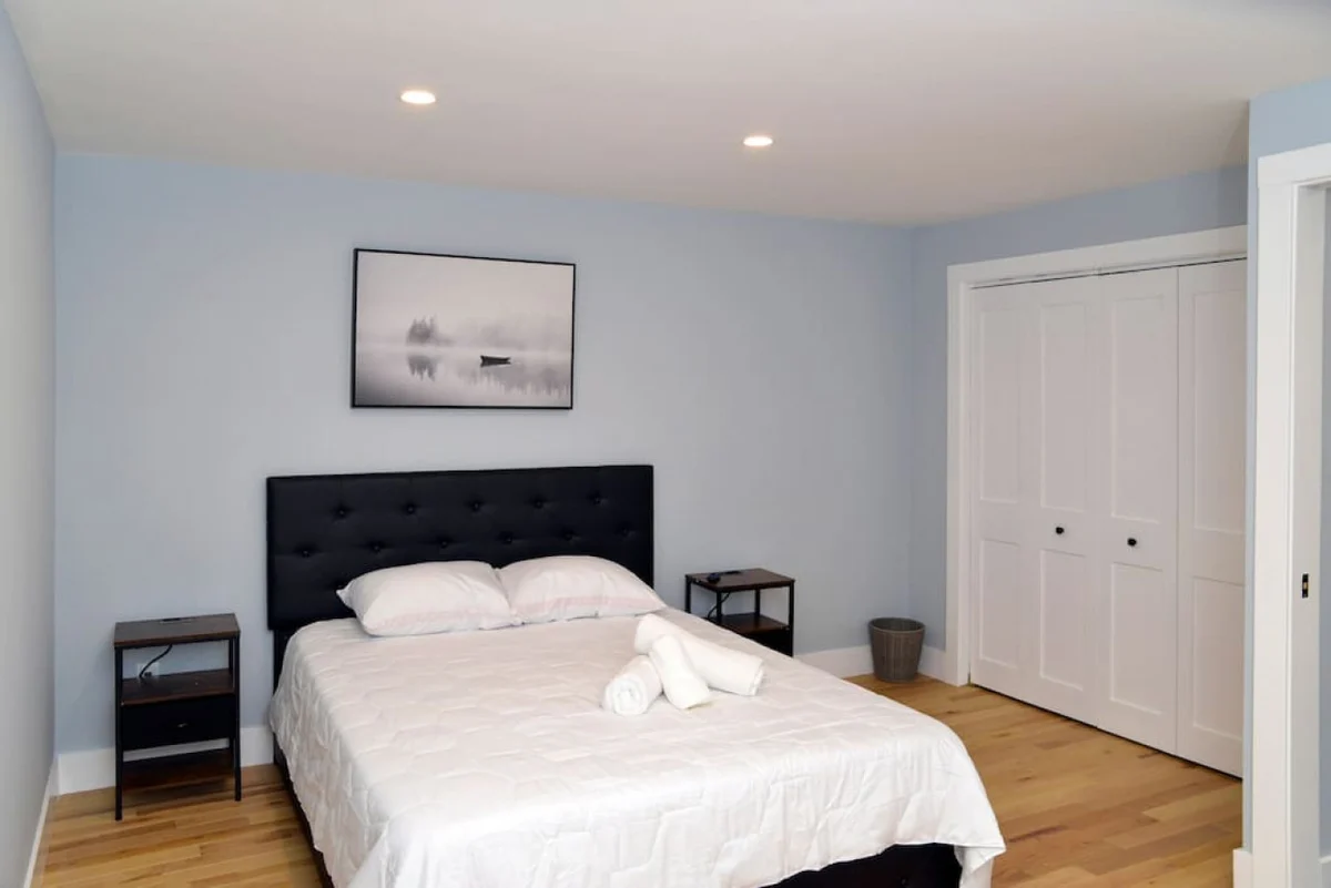 Bedroom 2 image 1