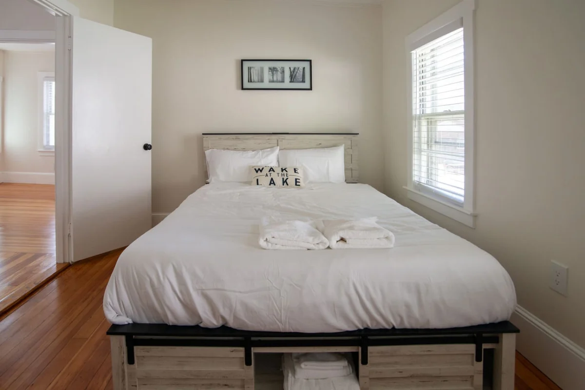 Bedroom 3 image 1