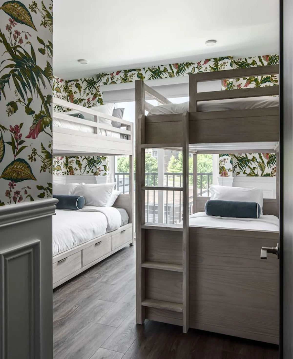 Bedroom 1 image 1