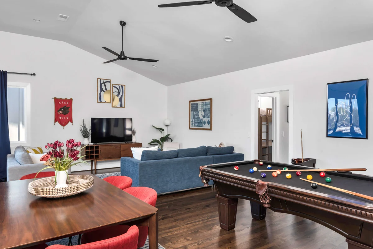 Home in Nashville property photo 4