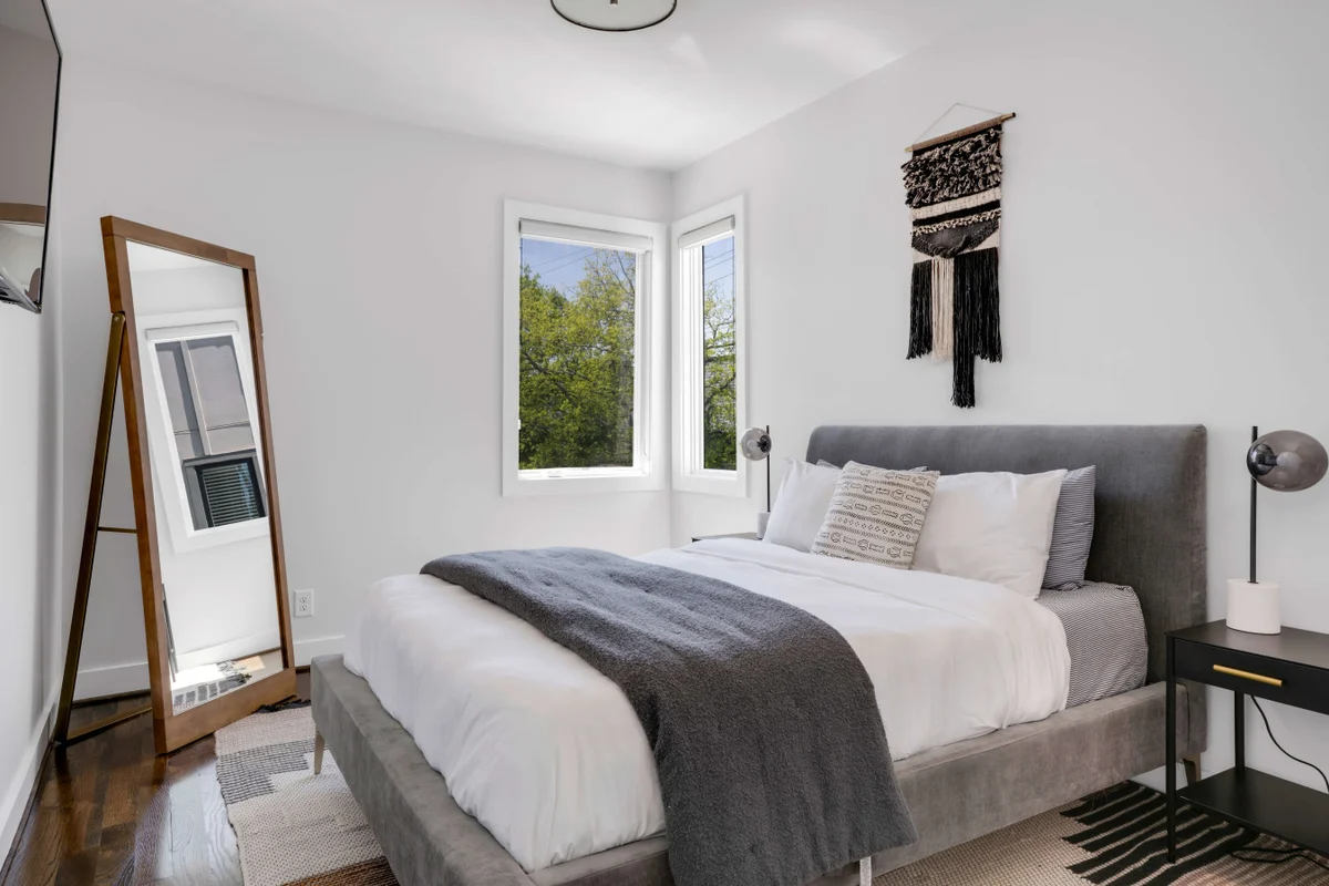 Bedroom 4 image 1