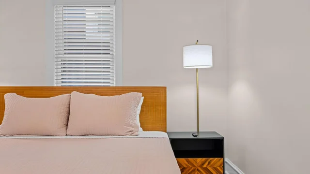 Bedroom image 1