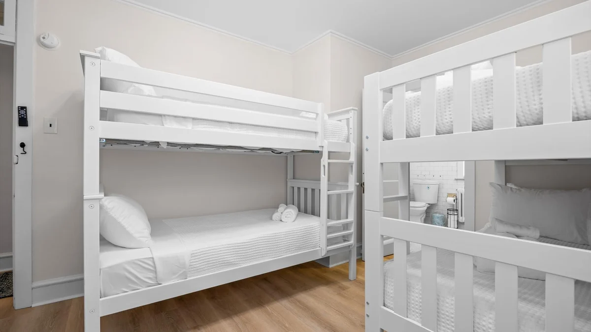 Bedroom image 1
