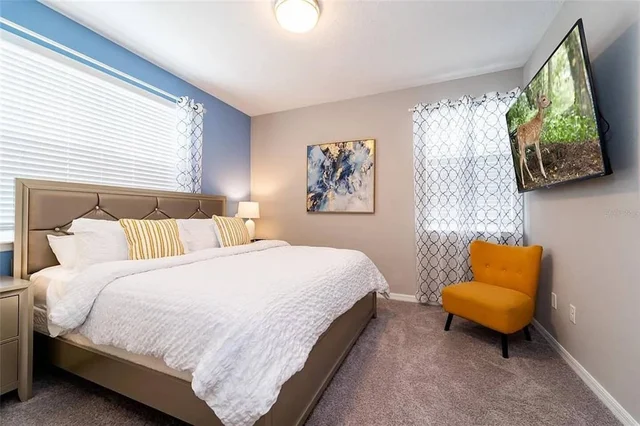 Bedroom 9 image 1