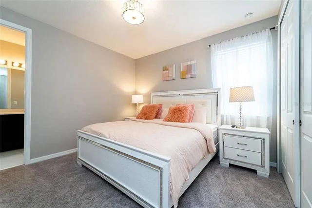 Bedroom 10 image 1