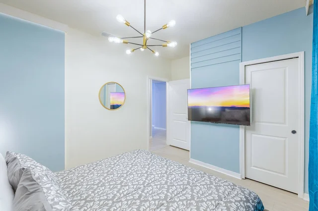 Bedroom 10 image 1