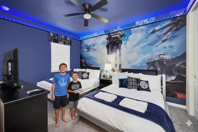 Bedroom 1 image 1