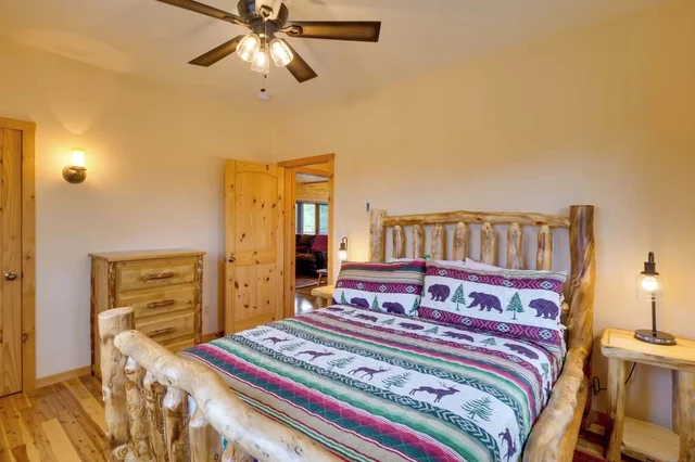 Bedroom image 1
