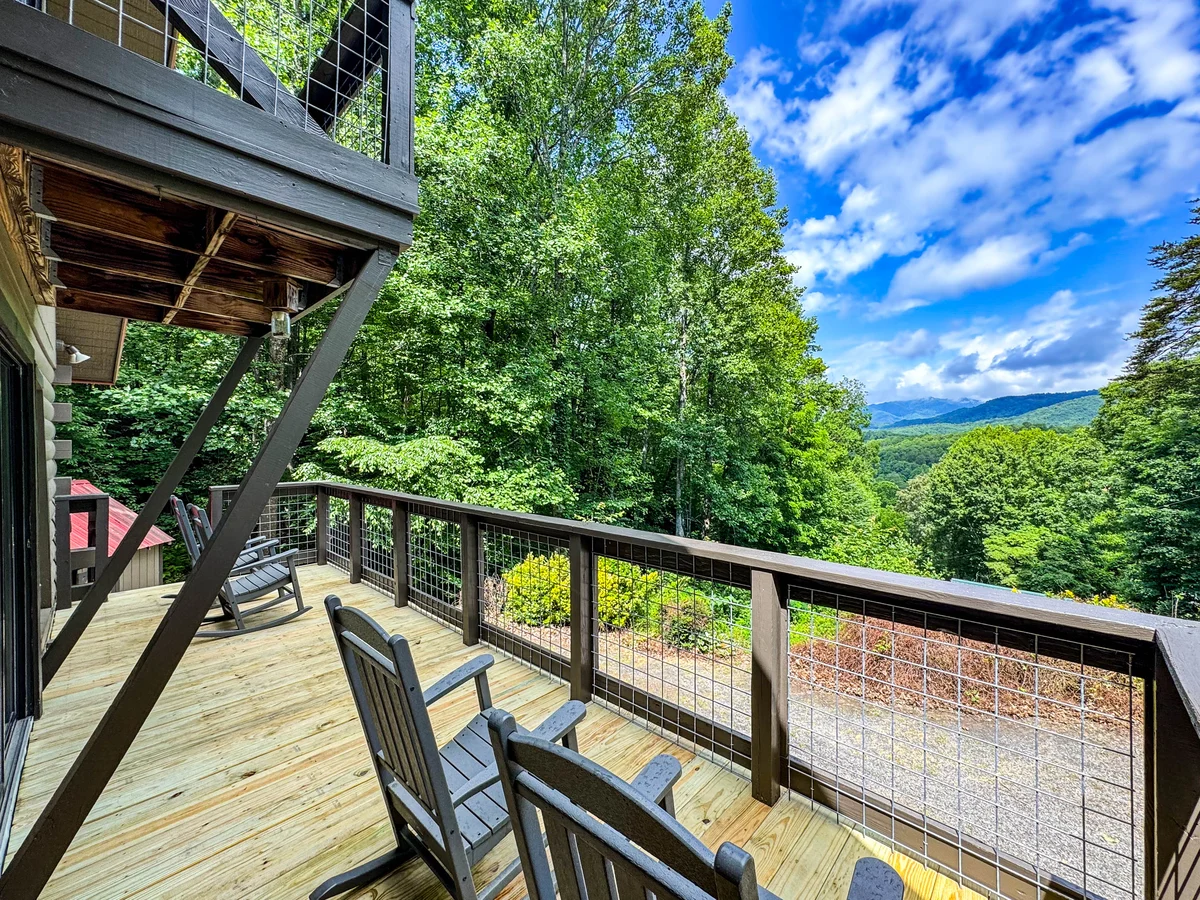 Spectacular Valley Views property photo 5