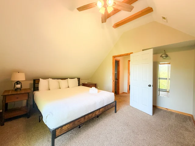 Bedroom 3 image 1