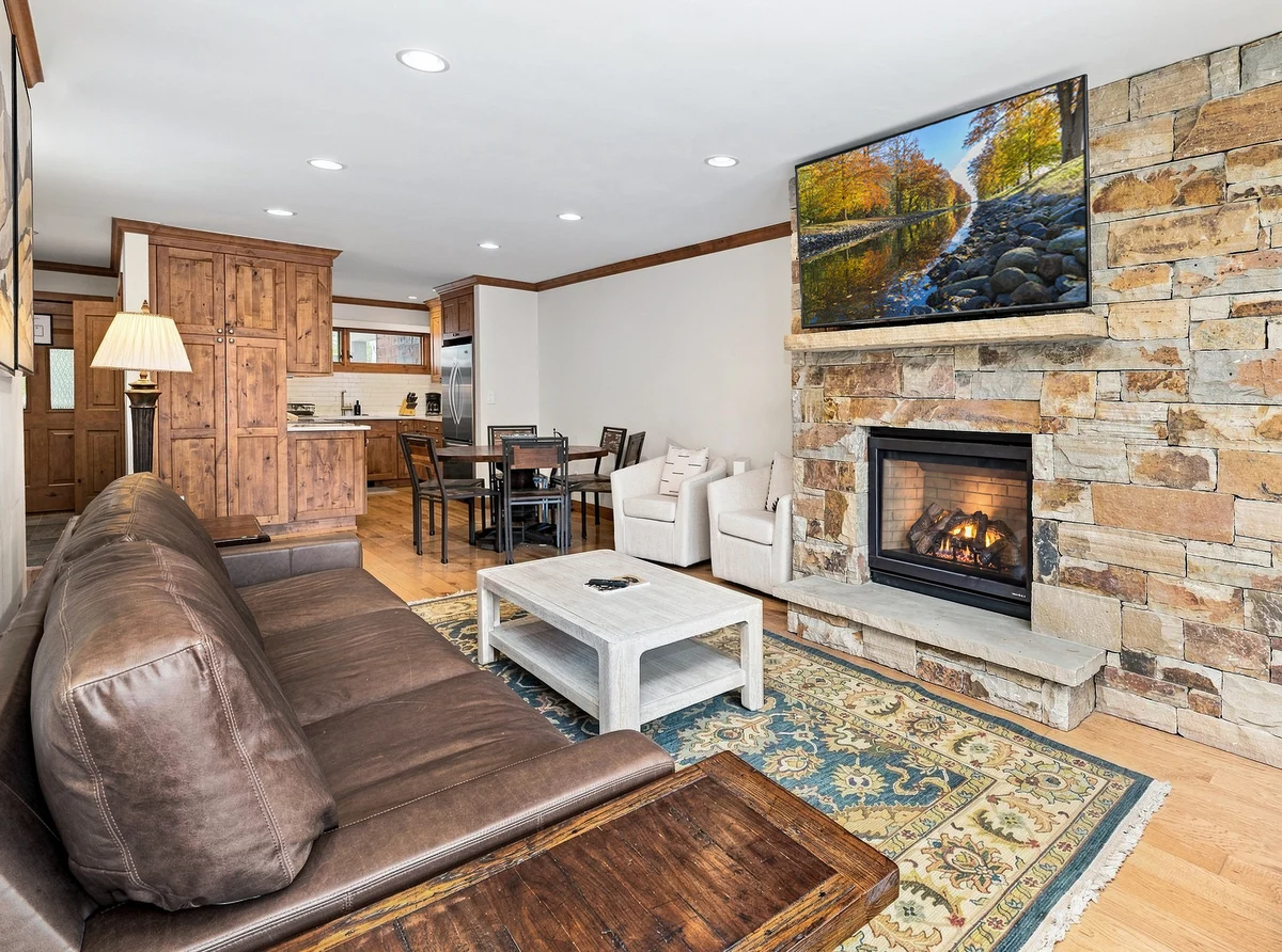 Vail Retreat, Free Shuttle, Fireplace & Mountain Views, SF203 property photo 1