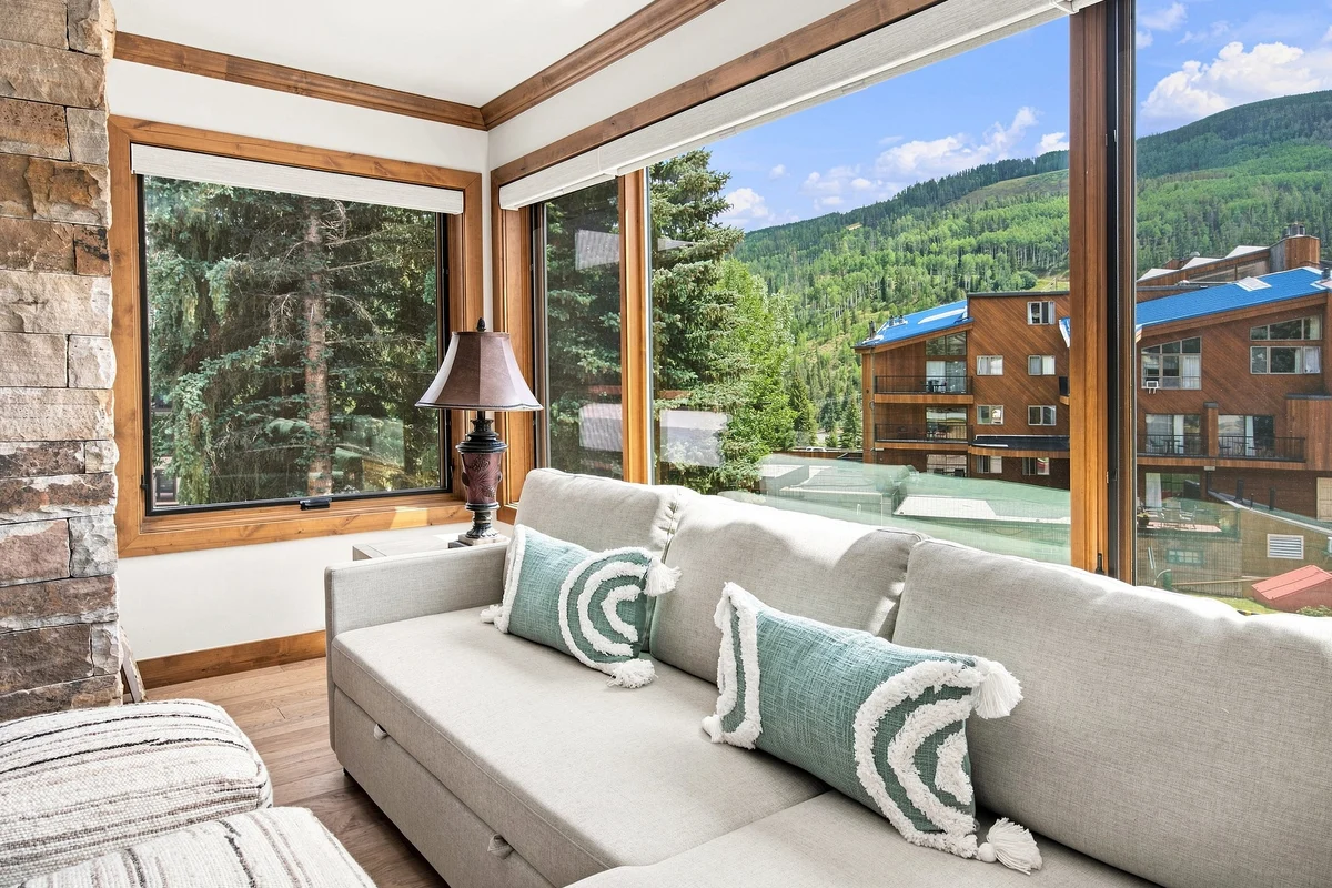 Vail Retreat, Free Shuttle, Fireplace & Mountain Views, SF203 property photo 4