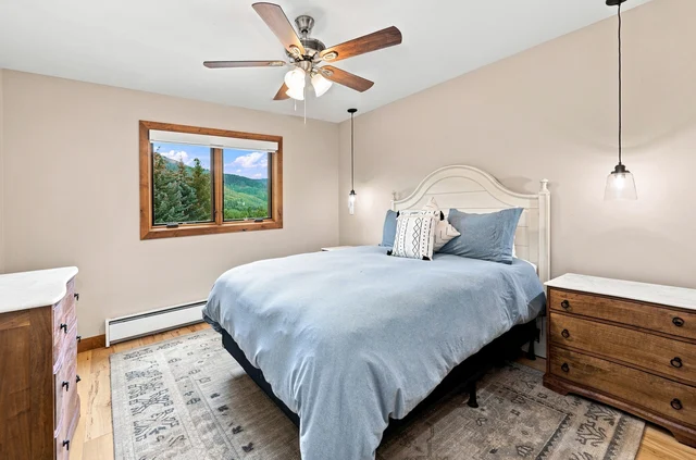 Bedroom 1 image 1