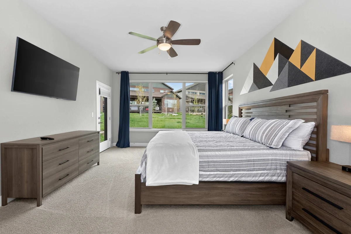 Bedroom 1 image 1