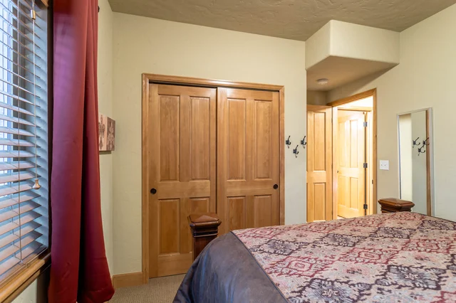 Bedroom image 1