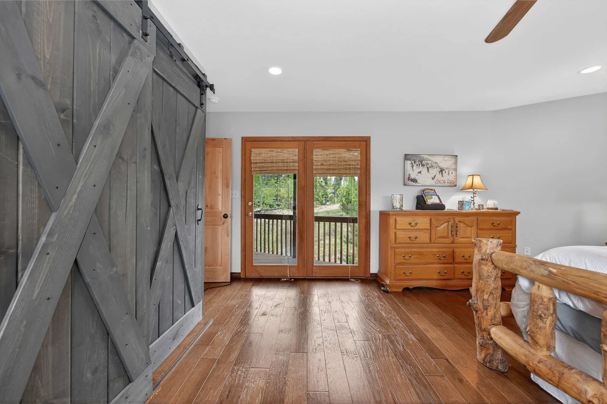 Bedroom image 1