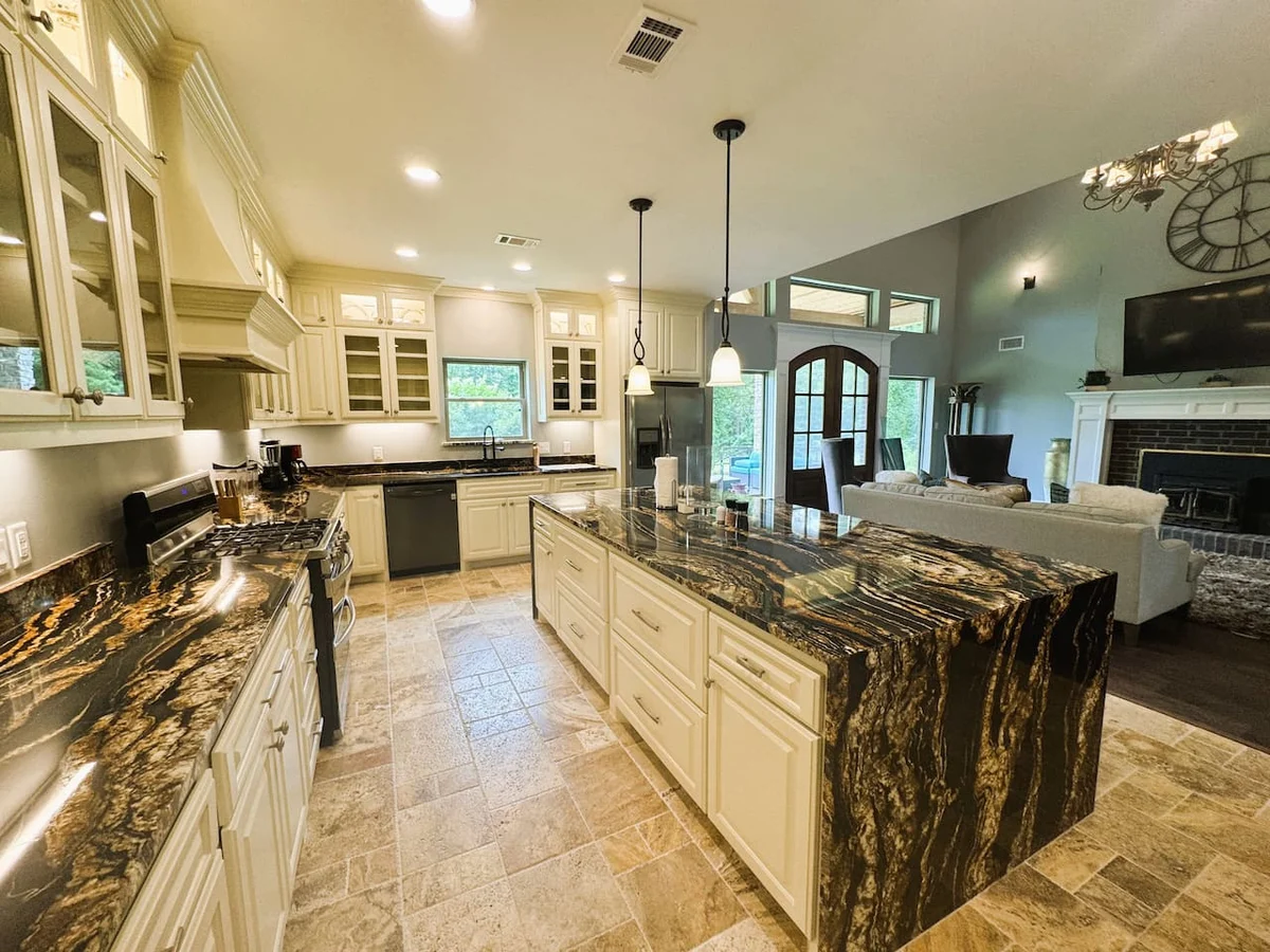 Luxe at Pinnacle property photo 5