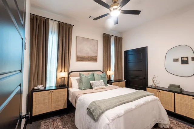 Bedroom 1 image 1