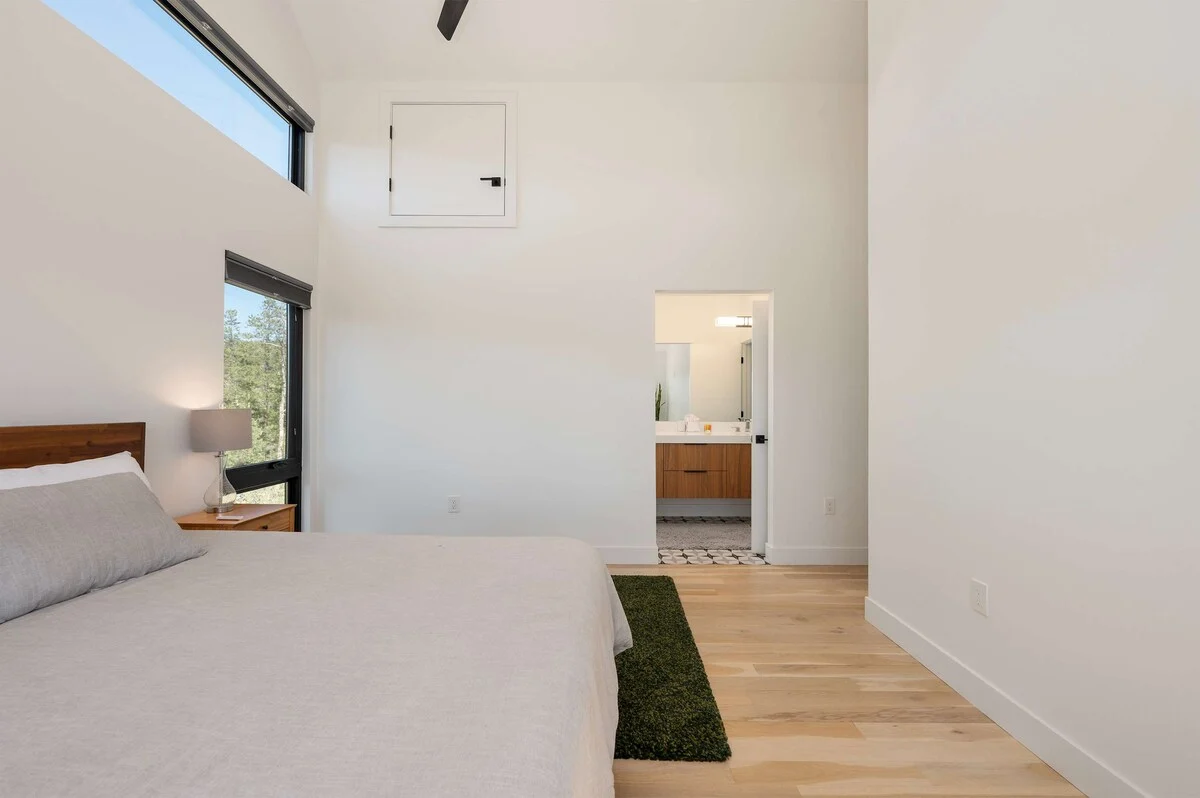 Bedroom image 1