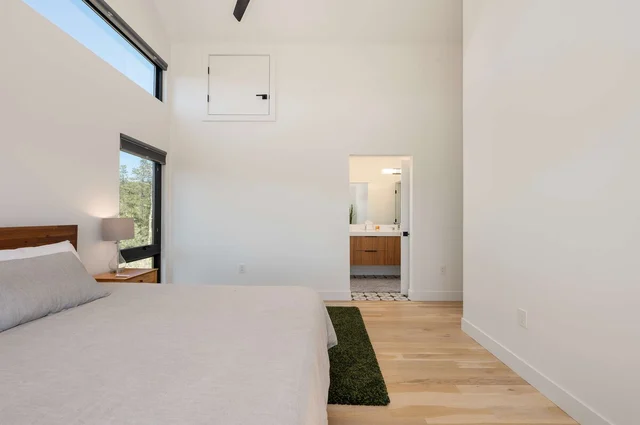 Bedroom image 1