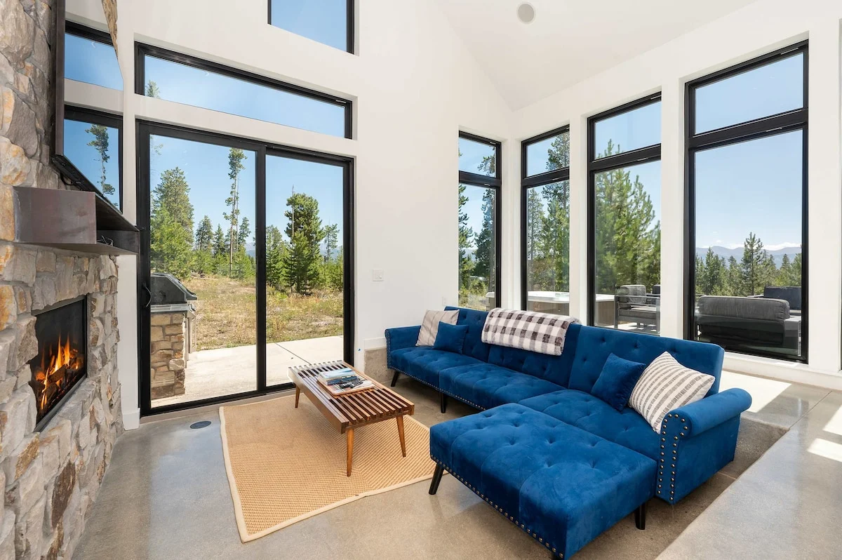 Home in Granby property photo 3