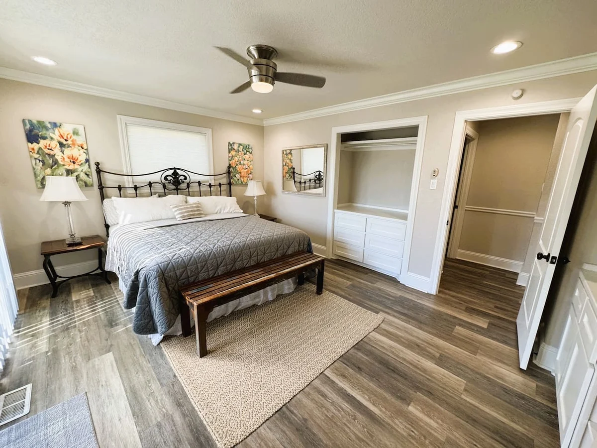 Bedroom 1 image 1