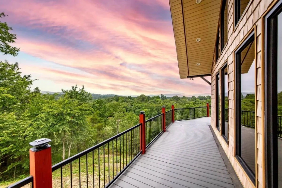 Home in Hot Springs property photo 3