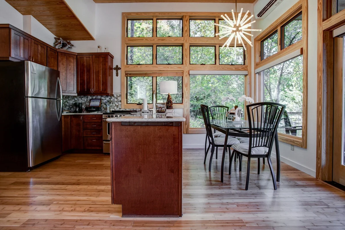 French Broad Chalet property photo 2