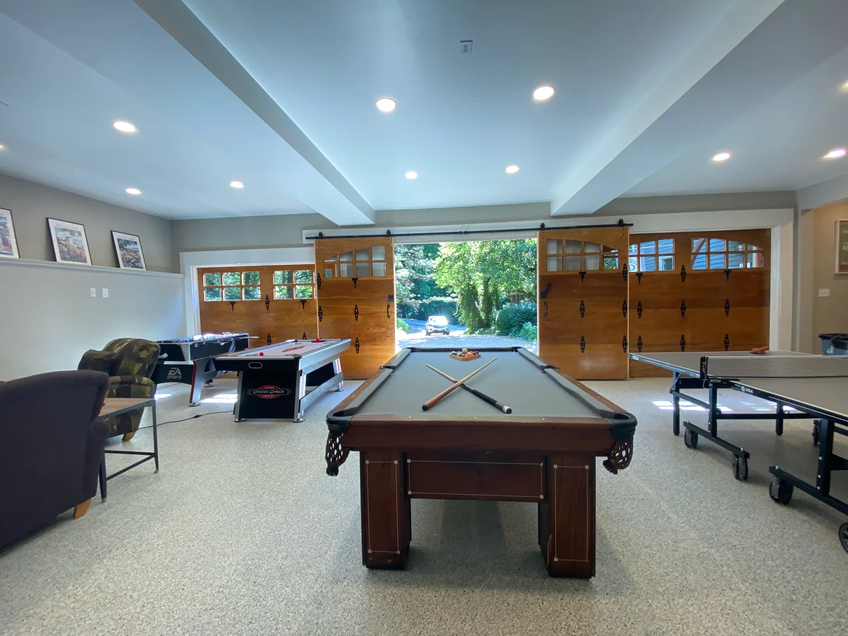 Home in Fairview property photo 4