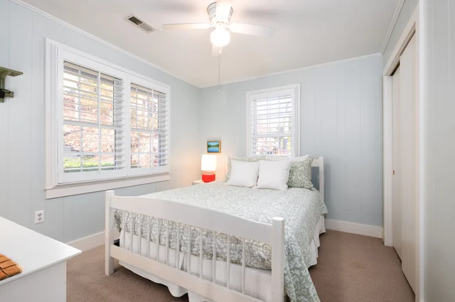 Bedroom 1 image 1