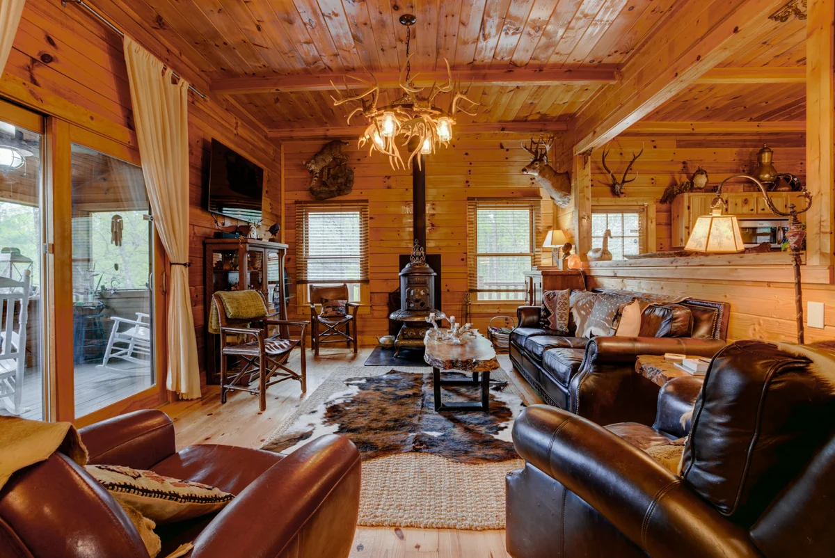 Bearfeet Retreat property photo 3
