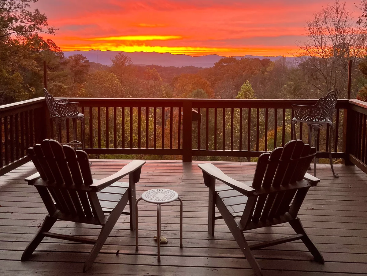 Bearfeet Retreat property photo 2