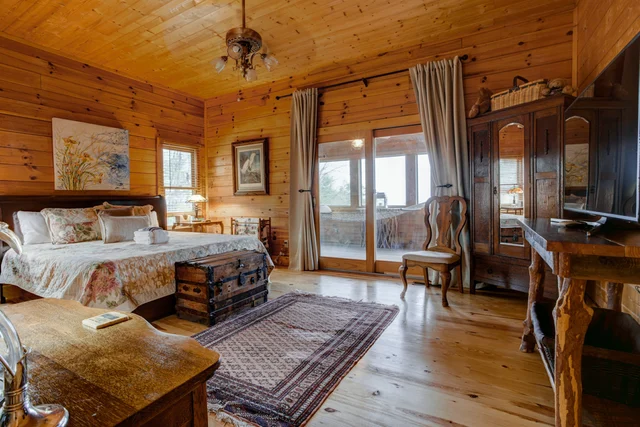 Bedroom 4 image 1
