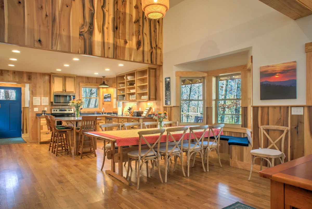 Bearwallow Retreat property photo 3