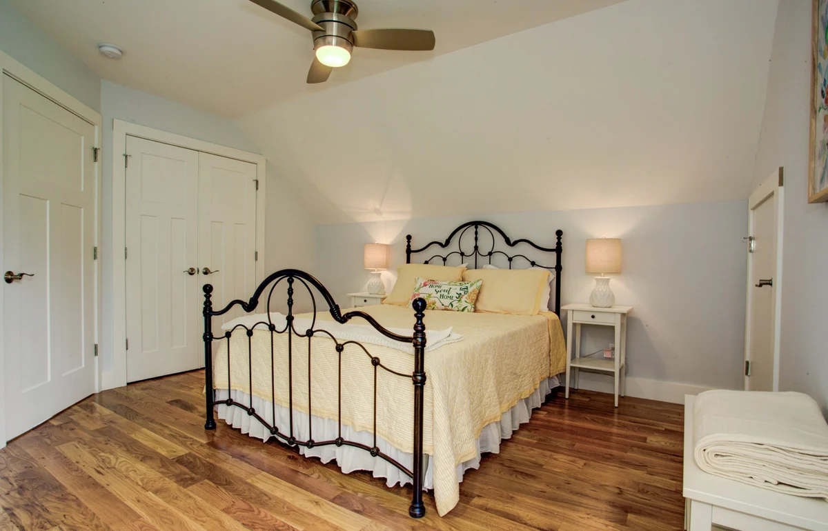 Bedroom 3 image 1