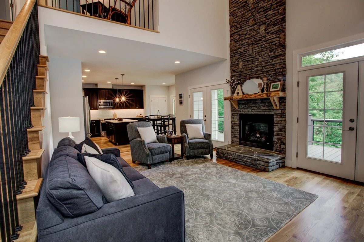Home in Barnardsville property photo 2