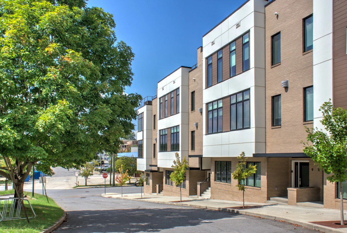 Grand Slam property photo 2