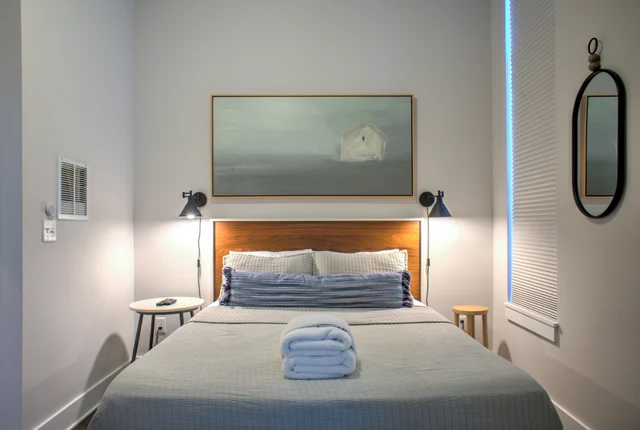 Bedroom 2 image 1