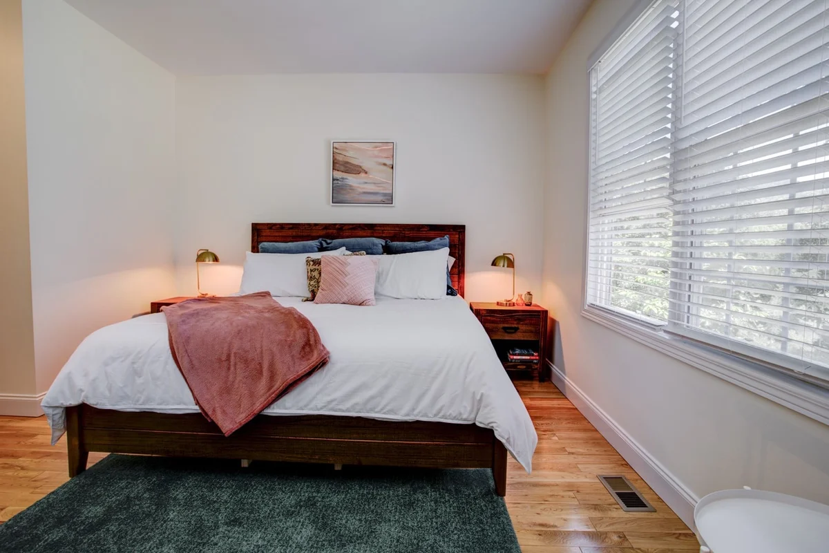 Bedroom 1 image 1