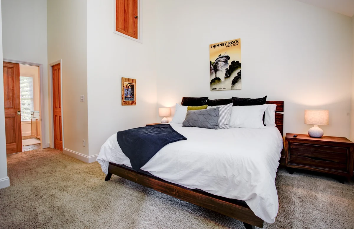 Bedroom 2 image 1
