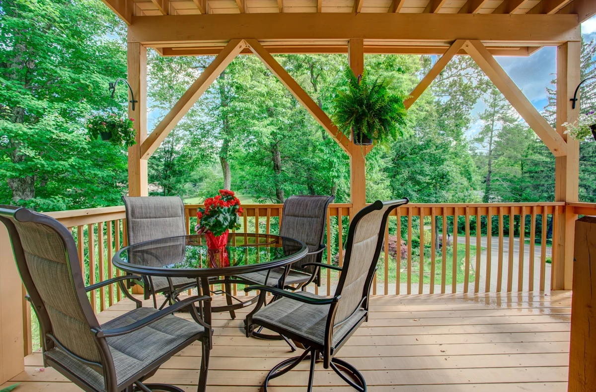 Home in Asheville property photo 4