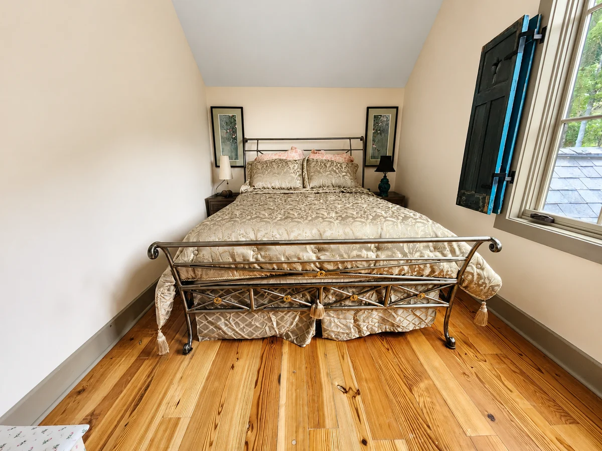 Bedroom 4 image 1