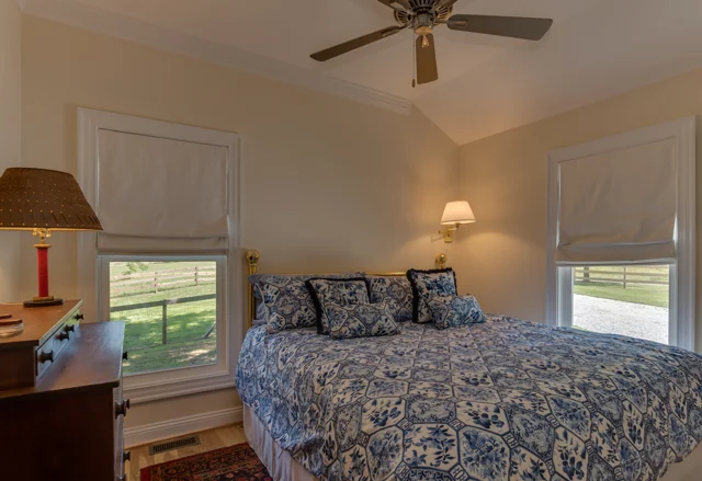 Bedroom 1 image 1