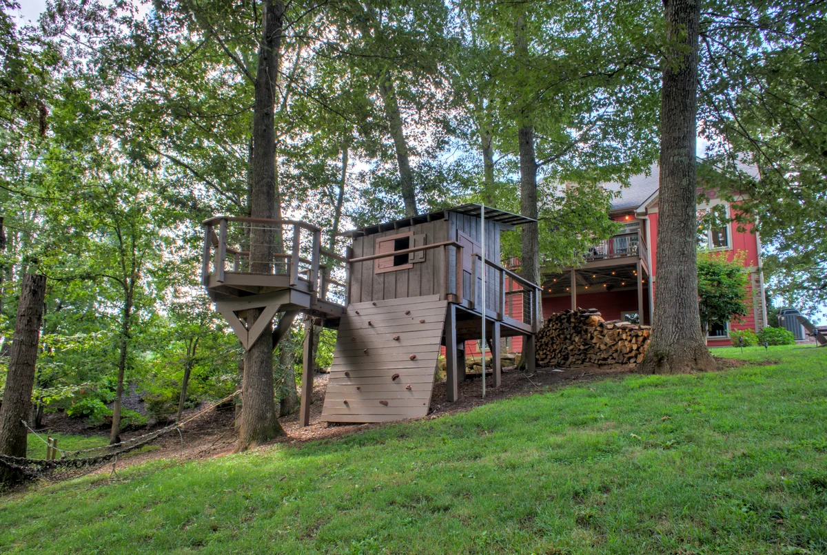 Home in Alexander property photo 5