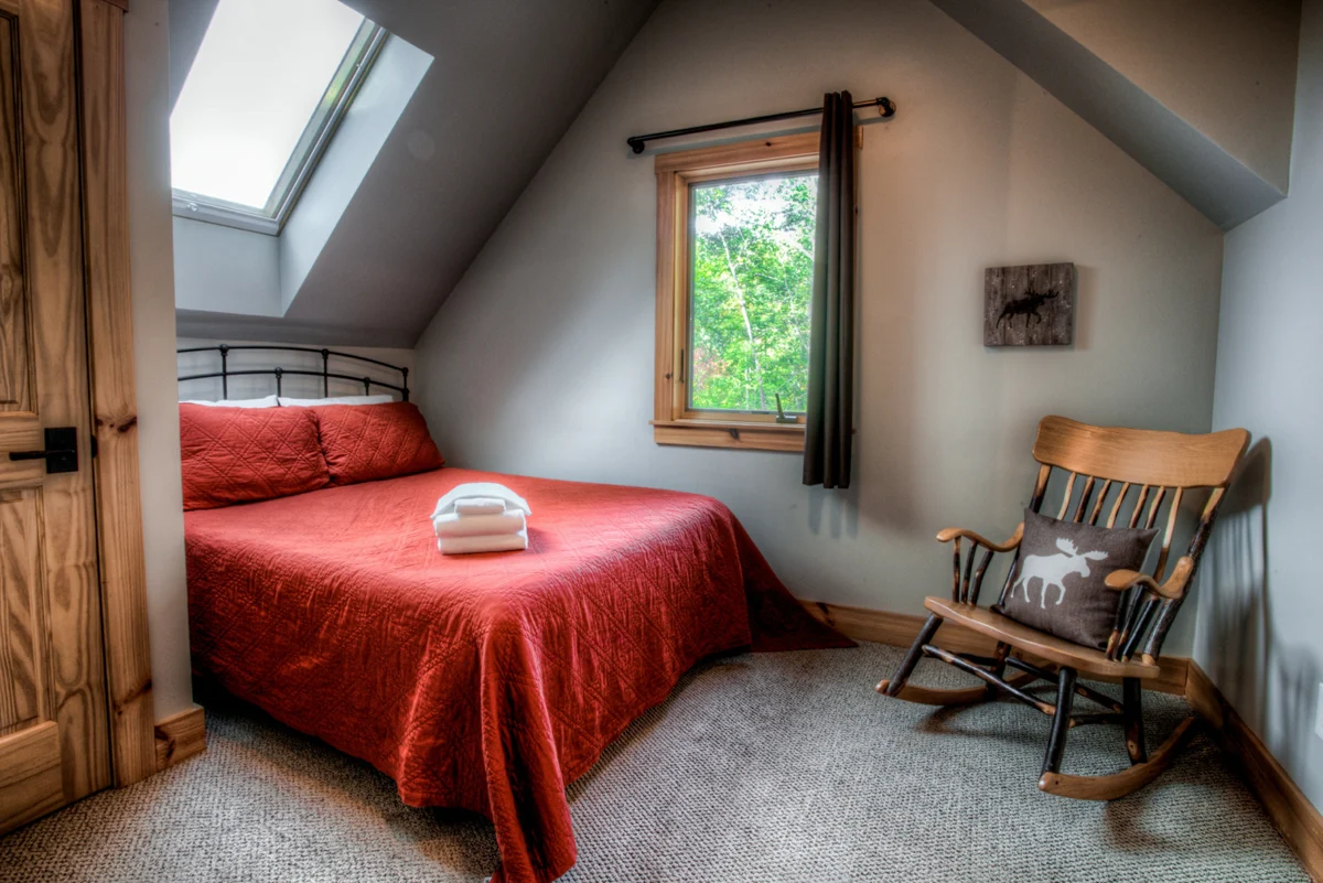 Bedroom 1 image 1