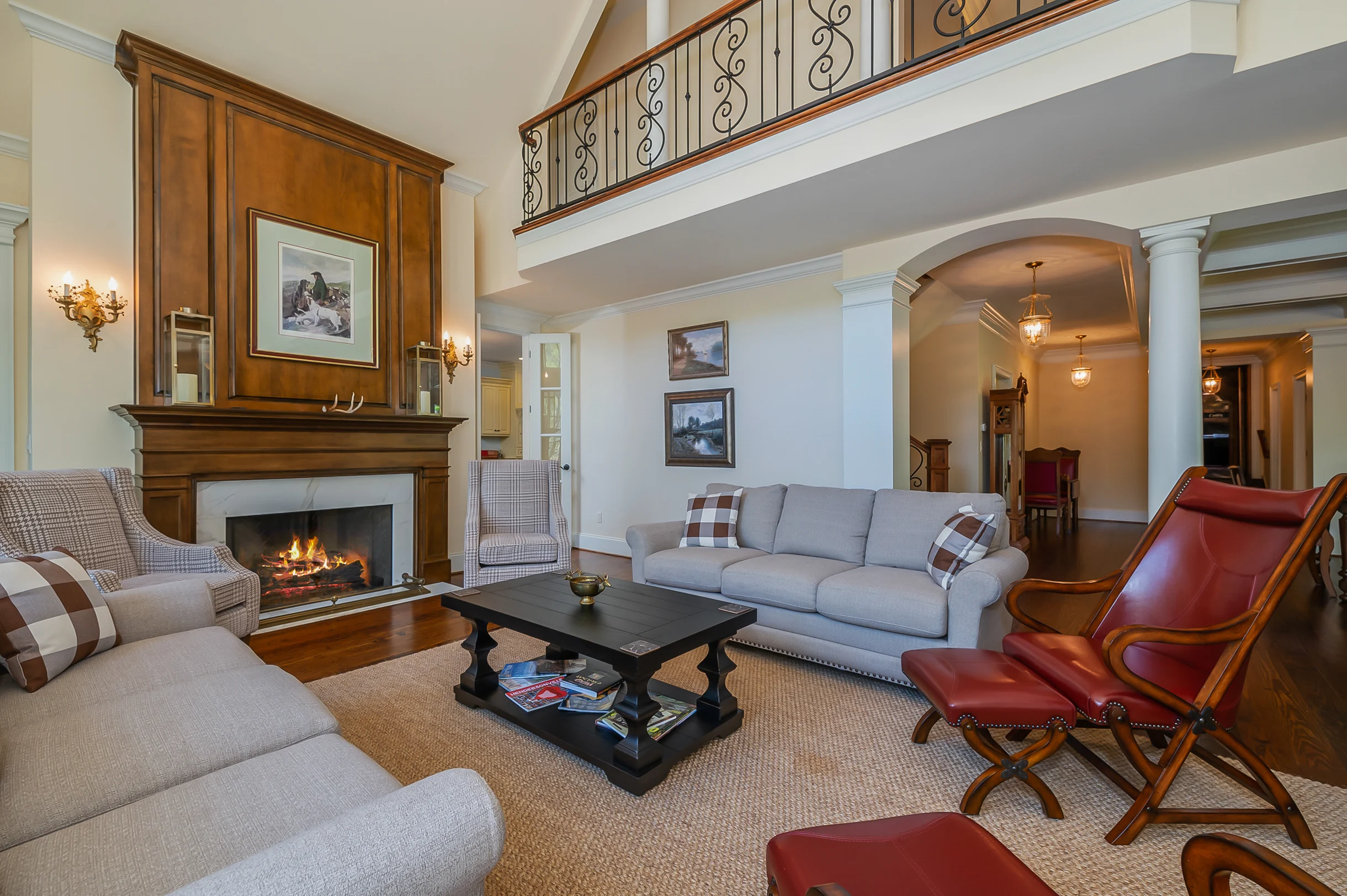 Home in Hendersonville property photo 3