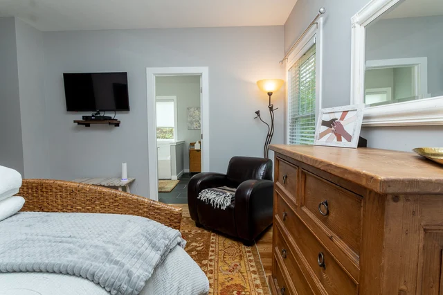 Bedroom 3 image 1