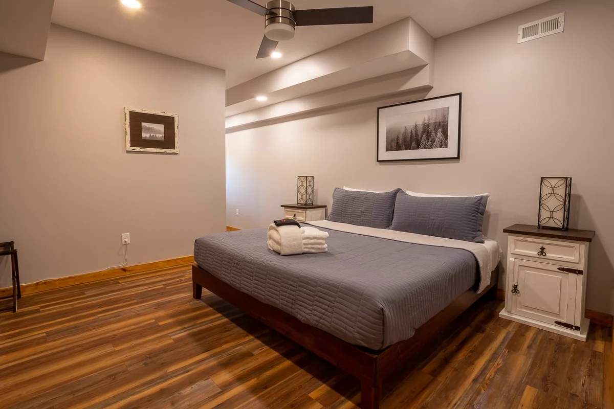 Bedroom 1 image 1