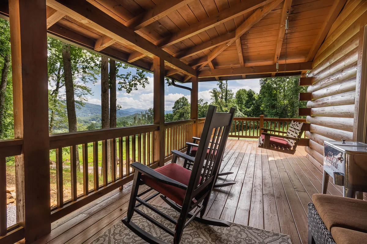 Home in Waynesville property photo 3
